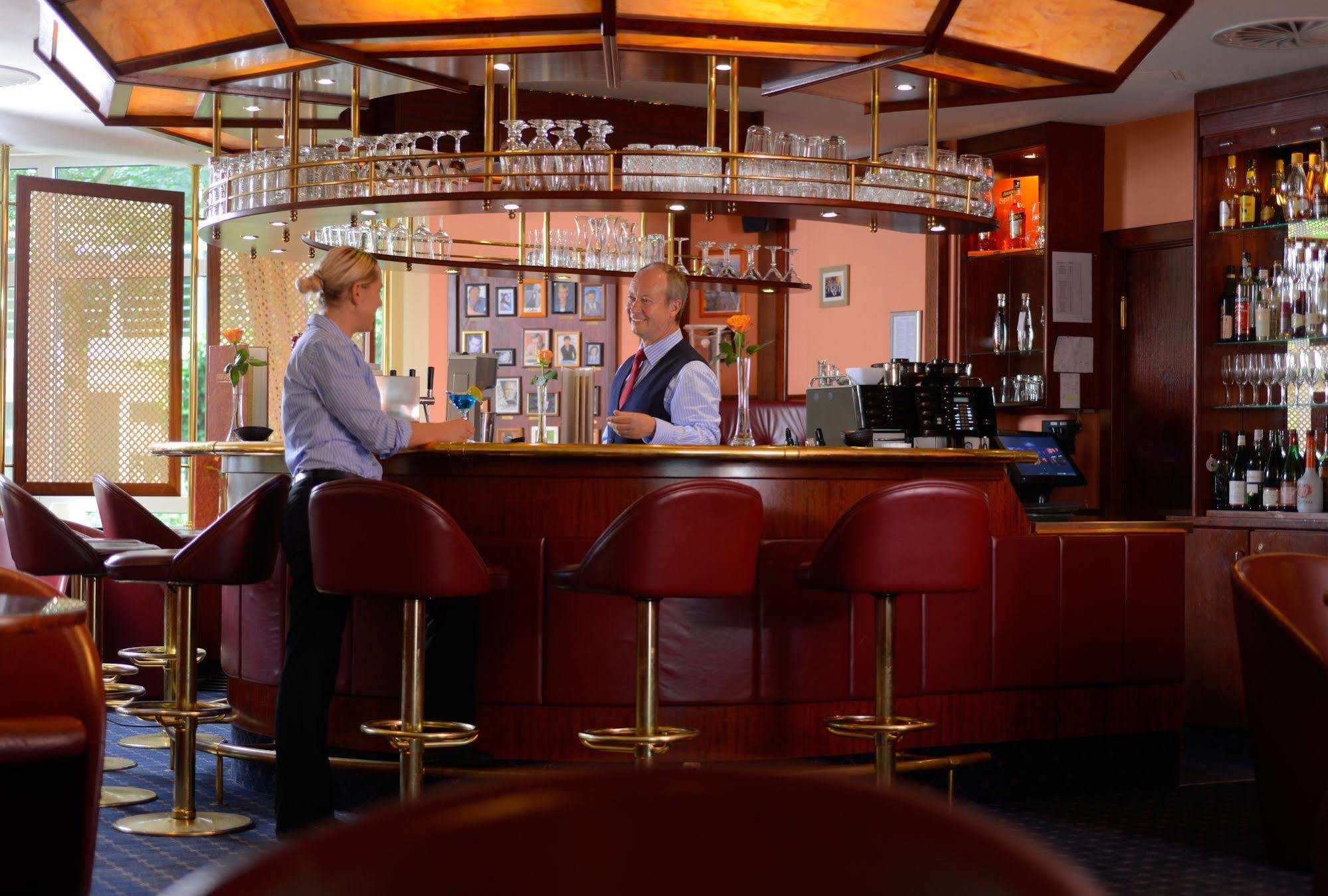 Seehotel Grossherzog Von Mecklenburg 4*